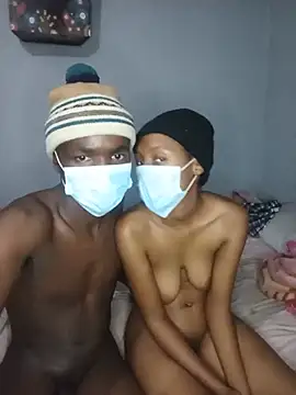 BigAndPuddin online show from May 2026 07:37:02 PM