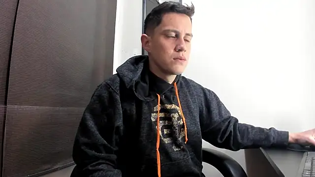 KendricTorres online show from May 2026 12:56:02 PM