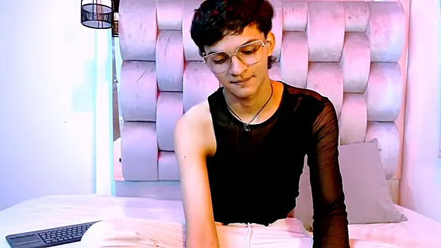 SahirCharm online show from June 2026 05:27:01 PM