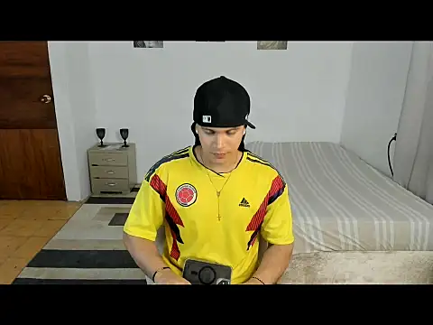 sant wahlberg online show from June 2026 11:44:01 PM