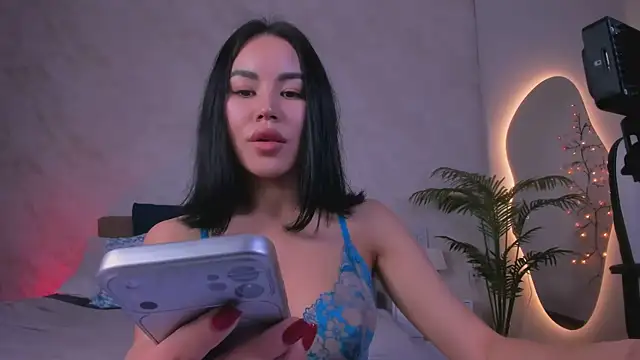 YukiLuna  online show from June 2026 01:17:02 PM