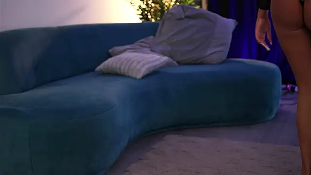 LisaLorenz online show from July 2026 07:18:02 PM