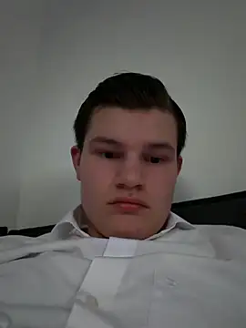 19teenoldboy online show from April 2026 07:08:02 PM