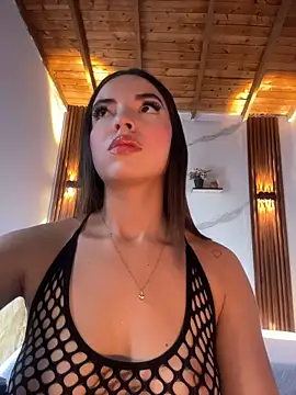 Snapshot of catalina_lafer chatting on May 2026 12:47:02 PM catalina lafer online show from May 2026 12:47:02 PM