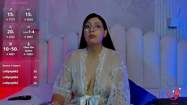 Snapshot of Svetlana_3 chatting on May 2026 08:10:01 AM Svetlana 3 online show from May 2026 08:10:01 AM