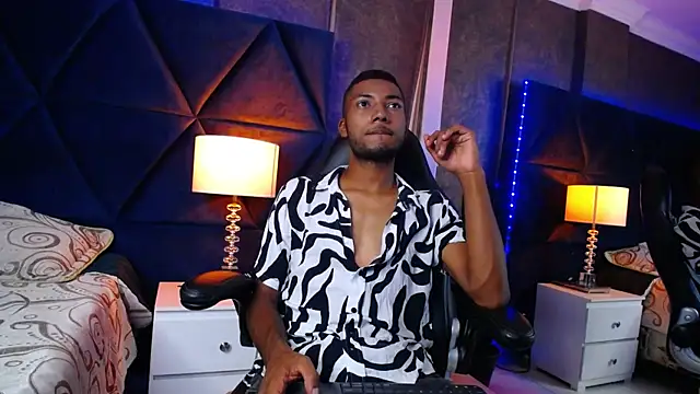 KofiBlaze  online show from April 2026 05:25:01 AM