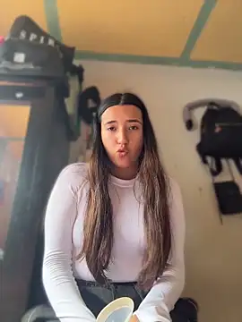Alix Rousses20 online show from May 2026 04:58:02 PM