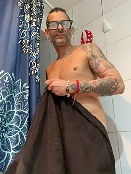 drakkdominus online show from June 2026 05:15:02 PM