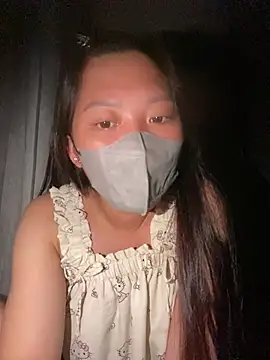 Lynlyn99 online show from June 2026 04:20:01 PM