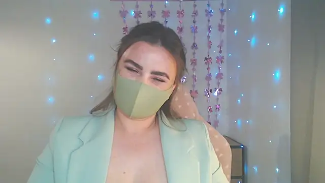 MillaVelvet online show from May 2026 12:11:01 PM