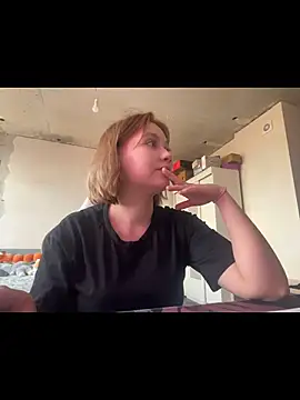 SuzieAllen online show from April 2026 02:23:02 PM