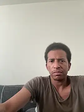 Ooohtoolee online show from May 2026 05:19:01 PM
