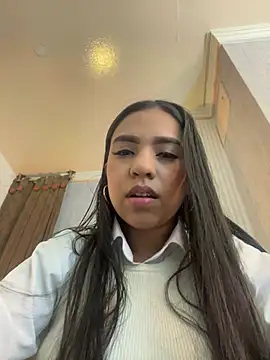 Snapshot of Dulcerouss__ chatting on May 2026 11:27:02 AM Dulcerouss online show from May 2026 11:27:02 AM