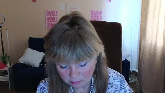 Snapshot of Melania_Cook chatting on June 2026 04:49:01 AM Melania Cook online show from June 2026 04:49:01 AM