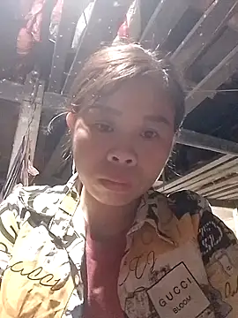 daisyy2 online show from May 2026 10:37:02 PM