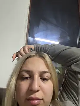 AmandaSnack online show from May 2026 09:31:02 PM