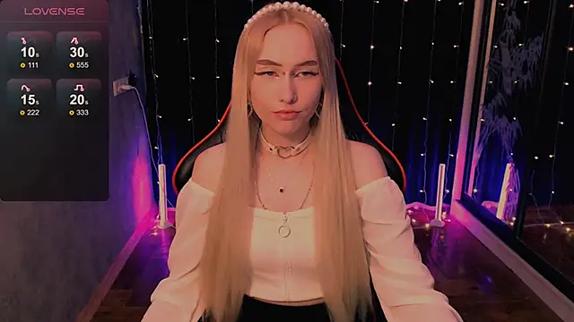 Snapshot of GoddessBambi chatting on June 2026 10:25:02 AM GoddessBambi online show from June 2026 10:25:02 AM