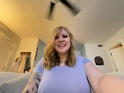 blonde  baby online show from May 2026 12:41:01 AM