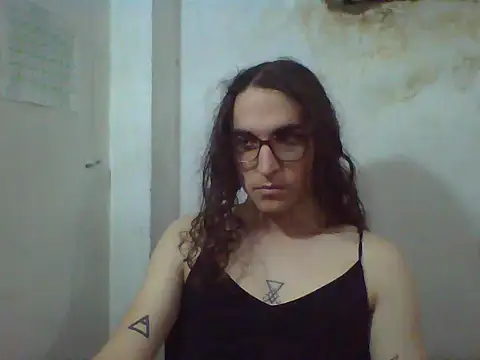 LaCuerva online show from May 2026 05:50:02 PM