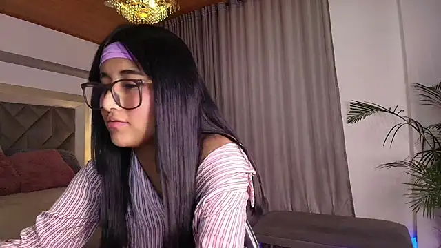 Molly Hils789 online show from May 2026 08:10:02 AM