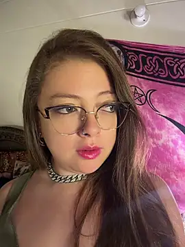 Snapshot of Lilith_Desire chatting on June 2026 01:02:02 PM Lilith Desire online show from June 2026 01:02:02 PM