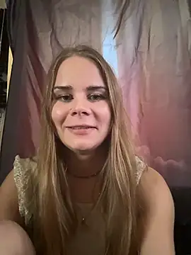 Snapshot of MaryMathews_ chatting on June 2026 01:10:01 AM MaryMathews online show from June 2026 01:10:01 AM