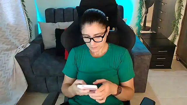 LUCYMILF SEXY online show from July 2026 03:08:02 PM