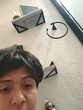 Julio0410 online show from June 2026 11:24:01 PM
