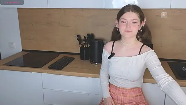 Annpopsy online show from June 2026 08:55:01 PM
