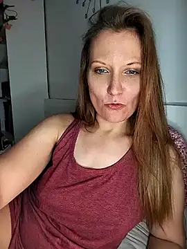 Candy Cougar online show from June 2026 06:47:02 AM