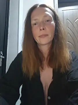 MillaSmileX online show from July 2026 06:14:02 PM