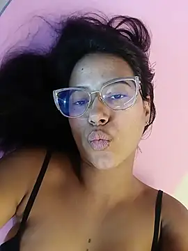 Raven stonee01 online show from May 2026 11:56:01 PM