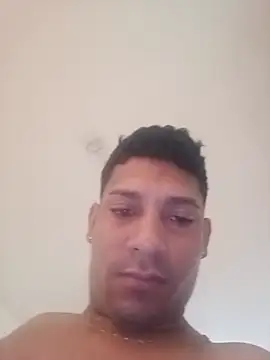 Petterleonel123 online show from July 2026 01:02:01 PM