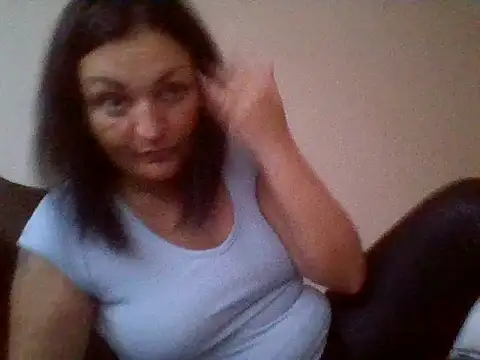 LunaMoonlira online show from June 2026 05:07:01 PM