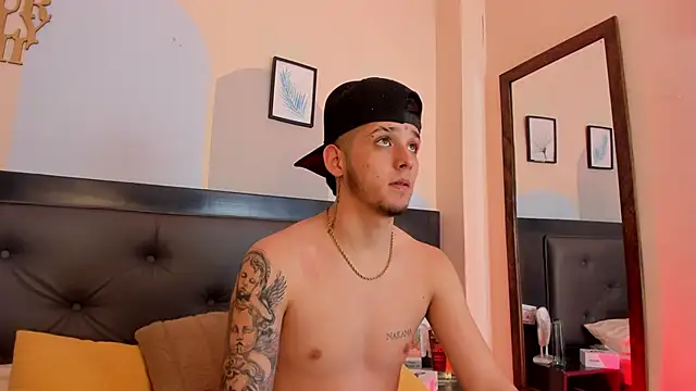 Snapshot of Boy_Mathew chatting on June 2026 11:34:02 AM Boy Mathew online show from June 2026 11:34:02 AM