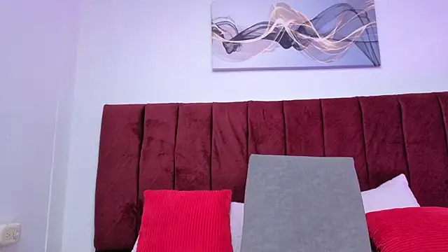 Violeta Tepes online show from May 2026 01:27:01 PM