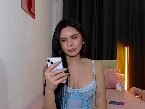 Alexandra Kenn online show from June 2026 09:52:01 AM