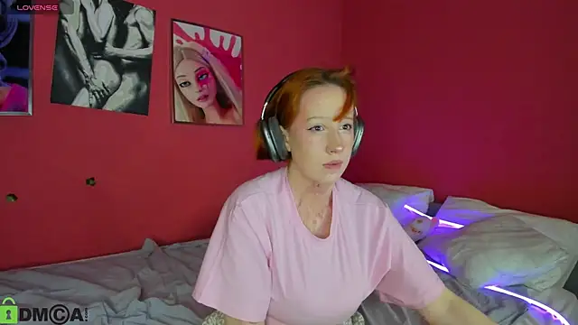 Snapshot of Maya_foxy chatting on June 2026 11:19:01 AM Maya foxy online show from June 2026 11:19:01 AM