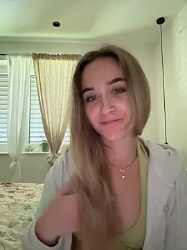 LillyStarr online show from July 2026 01:24:01 PM