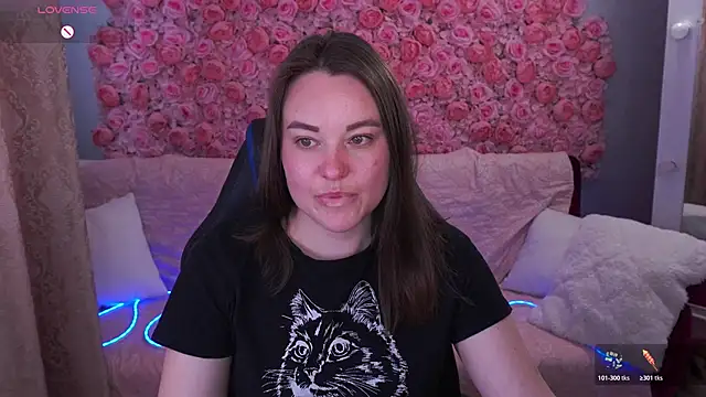 DaisyMoonn online show from May 2026 07:02:02 AM
