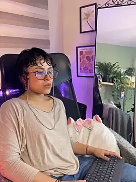 Lusiana   online show from May 2026 01:06:01 PM