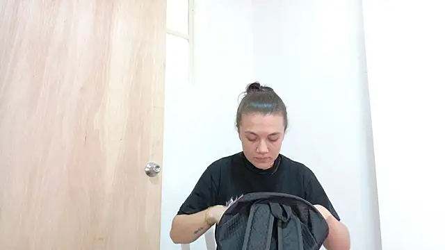 Katia Rose23 online show from May 2026 07:10:02 PM