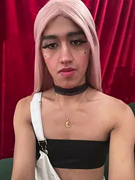 Luna Sissy  online show from June 2026 02:00:02 PM