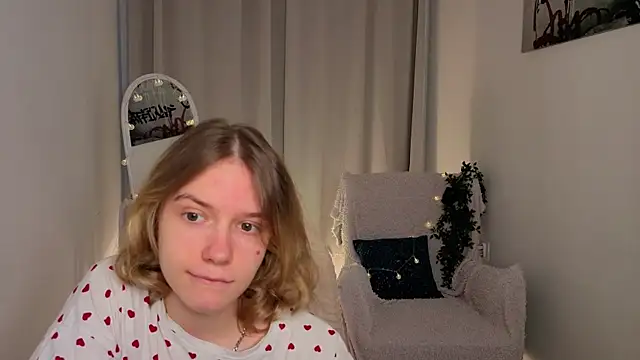 MilanaRayy online show from June 2026 05:22:01 AM