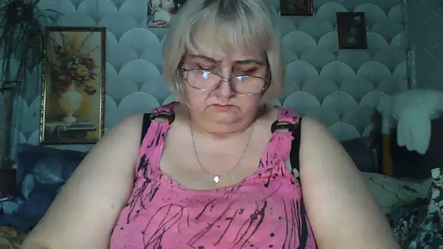 MarinaFarina53 online show from June 2026 05:21:01 AM