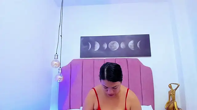 Snapshot of SofiaMartiinez chatting on May 2026 11:06:02 AM SofiaMartiinez online show from May 2026 11:06:02 AM