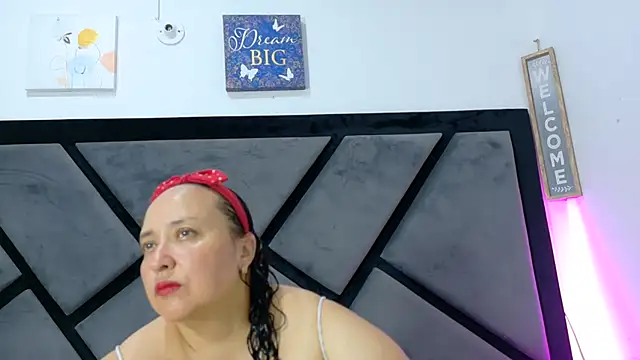 Natasha2603 online show from June 2026 10:43:01 PM