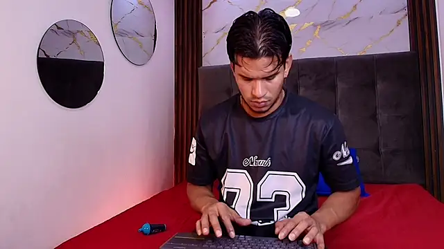 JacobWolf   online show from June 2026 07:24:01 PM