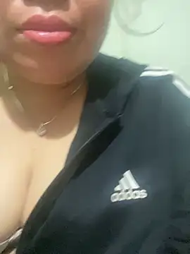 JucyLy online show from May 2026 10:42:01 AM