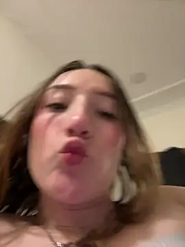 Valery Salmons online show from July 2026 02:38:01 AM